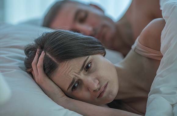 Zaburzenia snu - poranne bóle głowy i trudności z koncentracją